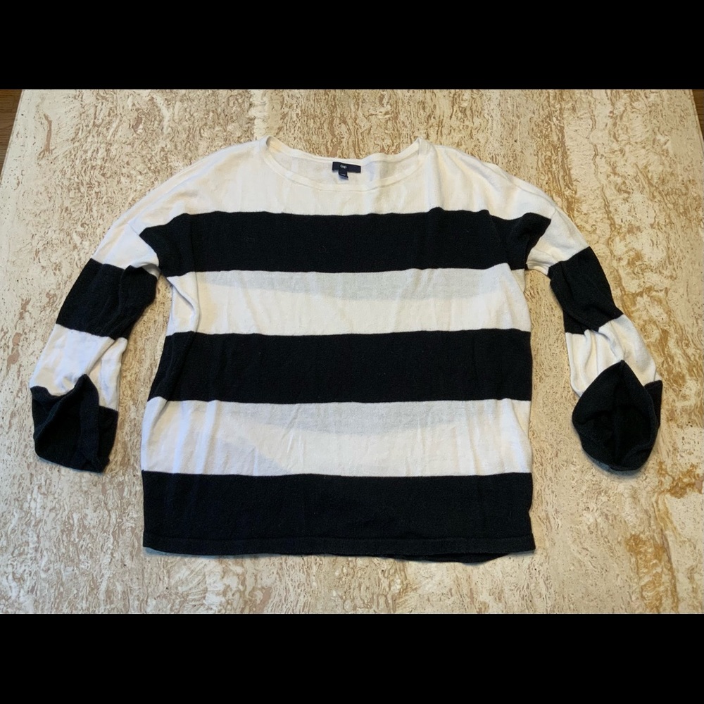 Gap Black and White Striped Sweater